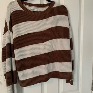 Brown and white striped knit Hollister long sleeve top ~ XS but fits like medium